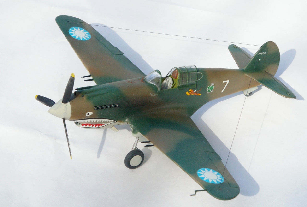 Monogram 1/48 P-40B